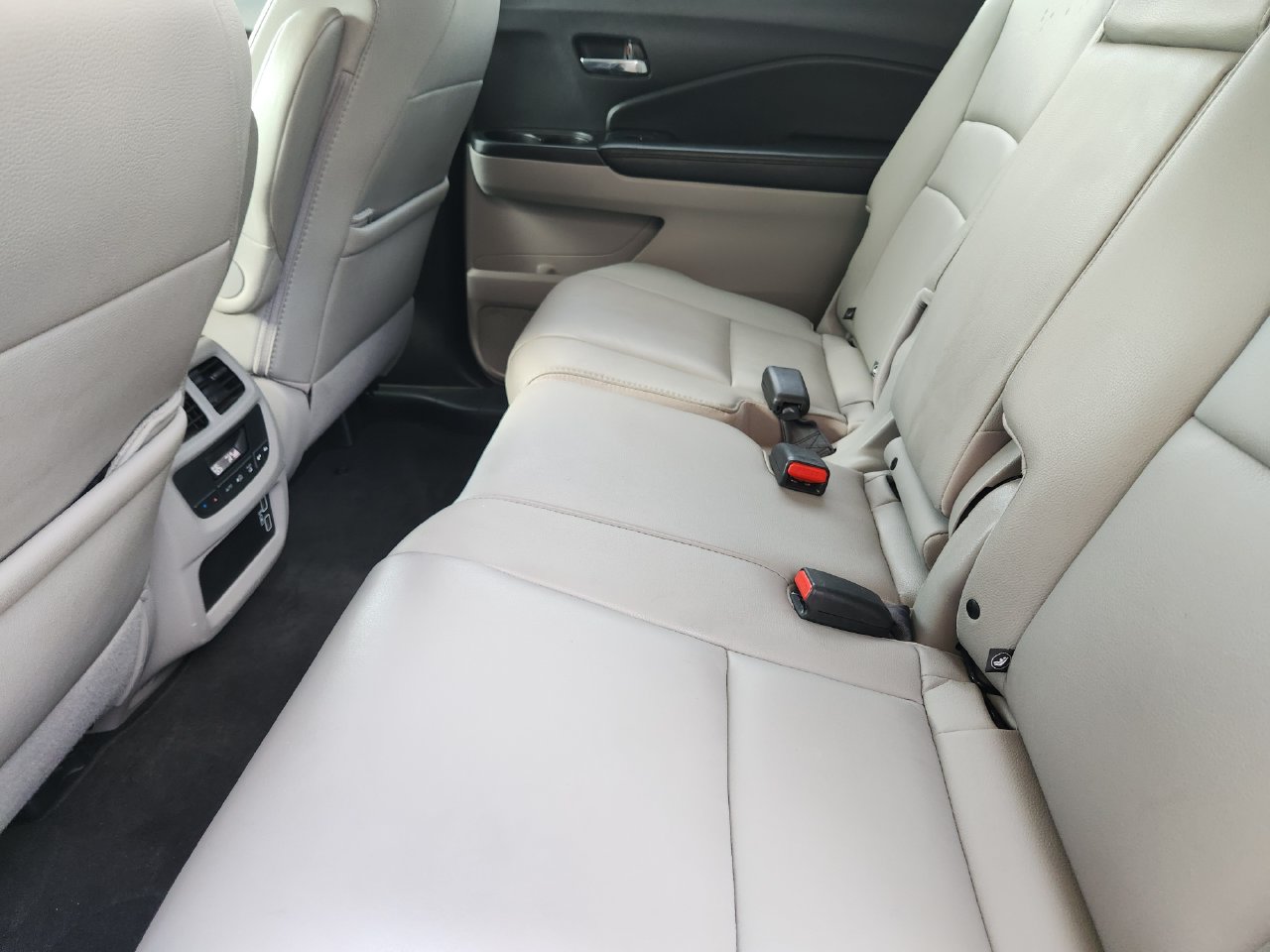 2020 Honda Pilot EX-L - Photo 29