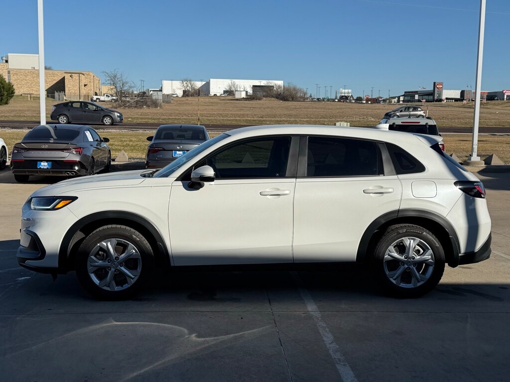 Used 2024 Honda HR-V LX SUV