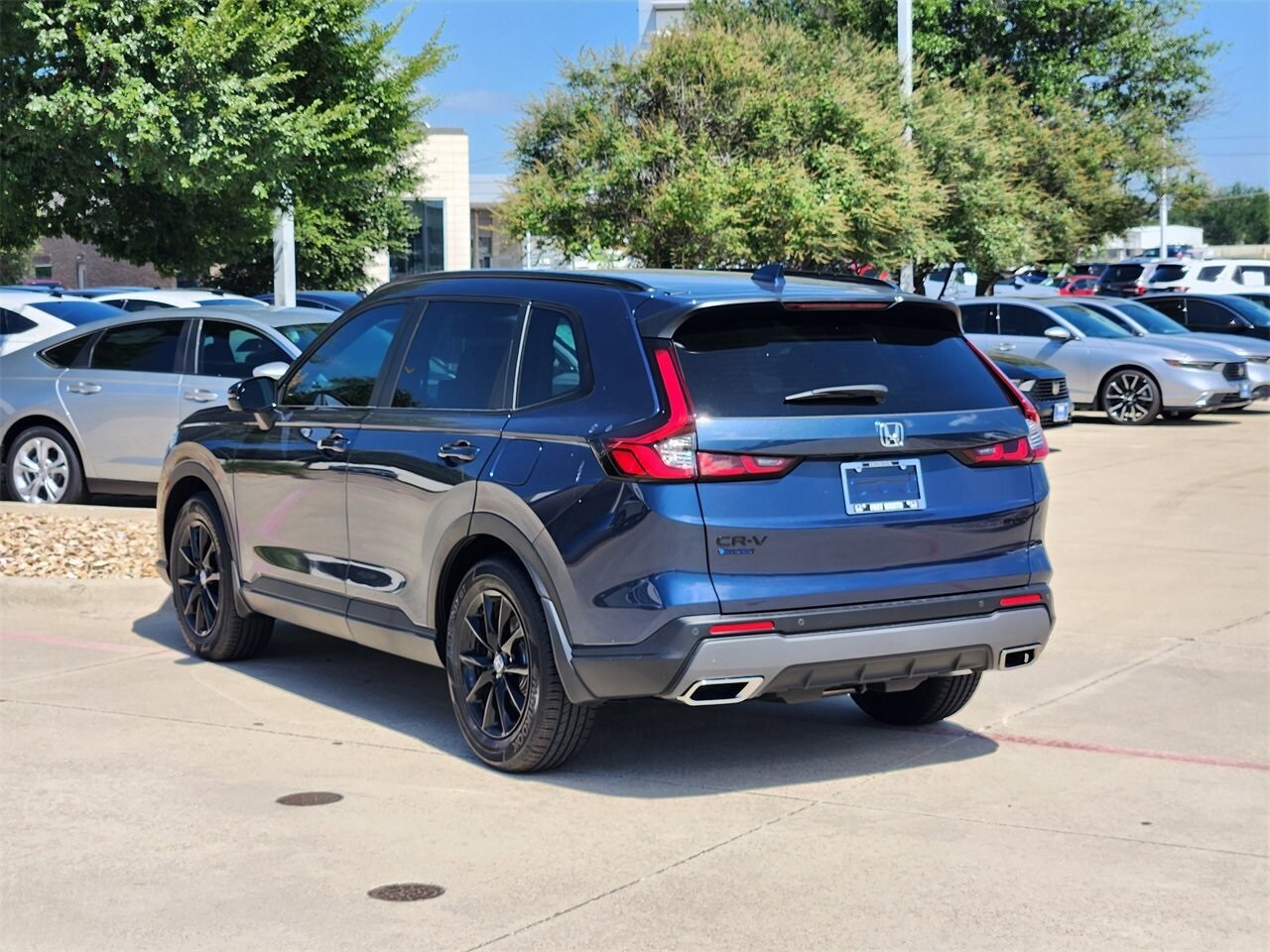 2026 Honda CR-V Hybrid Sport-L photo 4