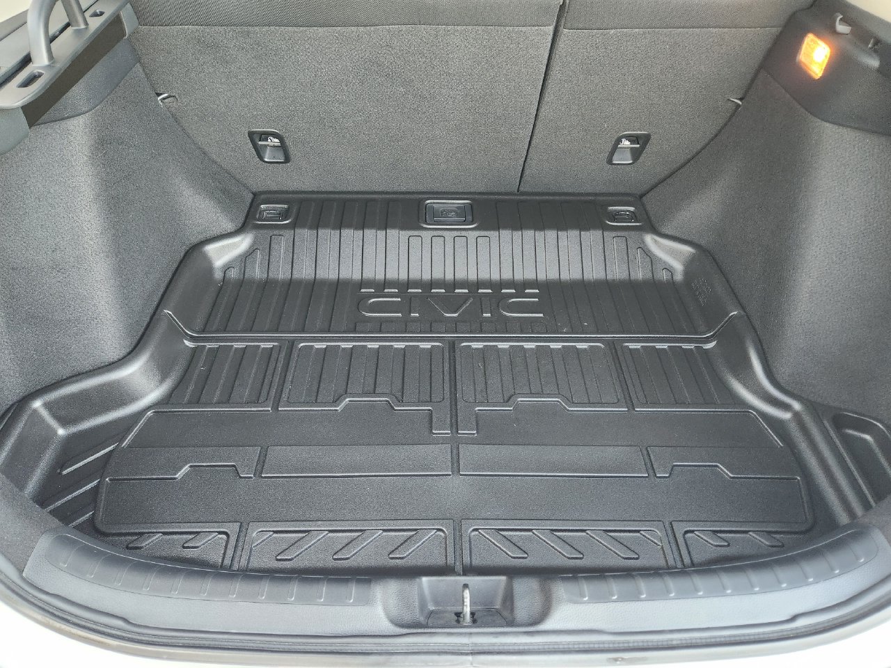 2023 Honda Civic Hatchback LX - Photo 30