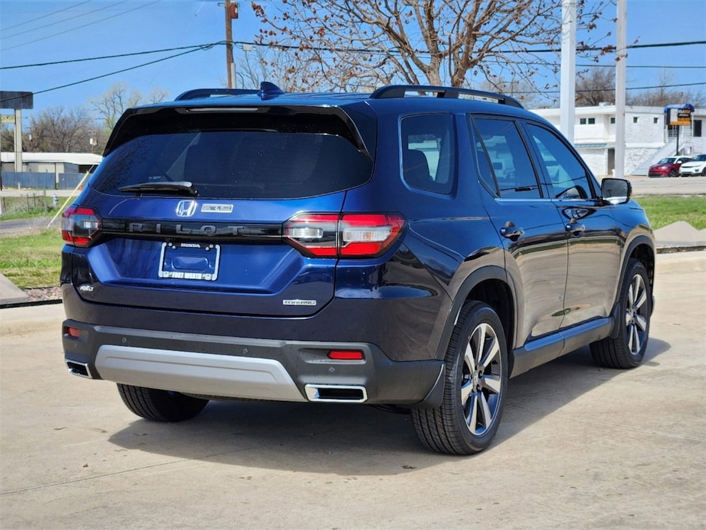 New 2025 Honda Pilot Touring SUV