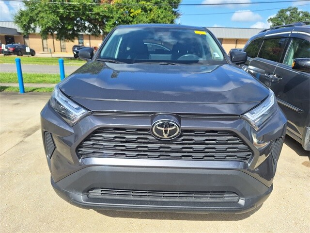 2024 Toyota RAV4 LE photo 2