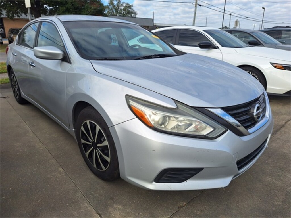 Used 2017 Nissan Altima 2.5 S Sedan