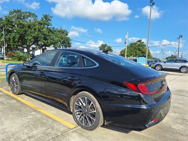 2023 Hyundai Sonata Limited photo 3