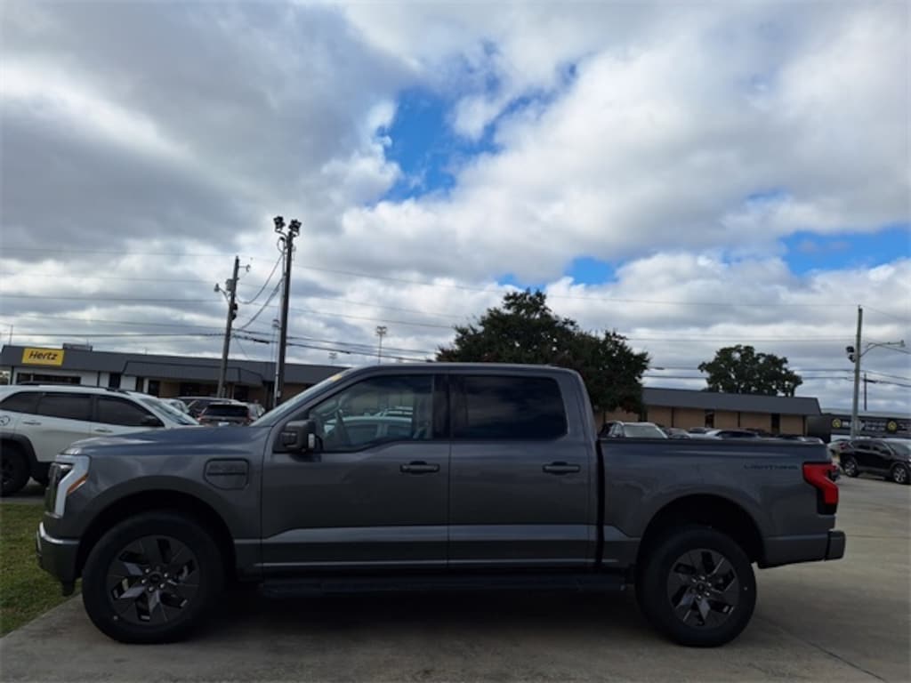 Used 2023 Ford F-150 Lightning XLT Truck