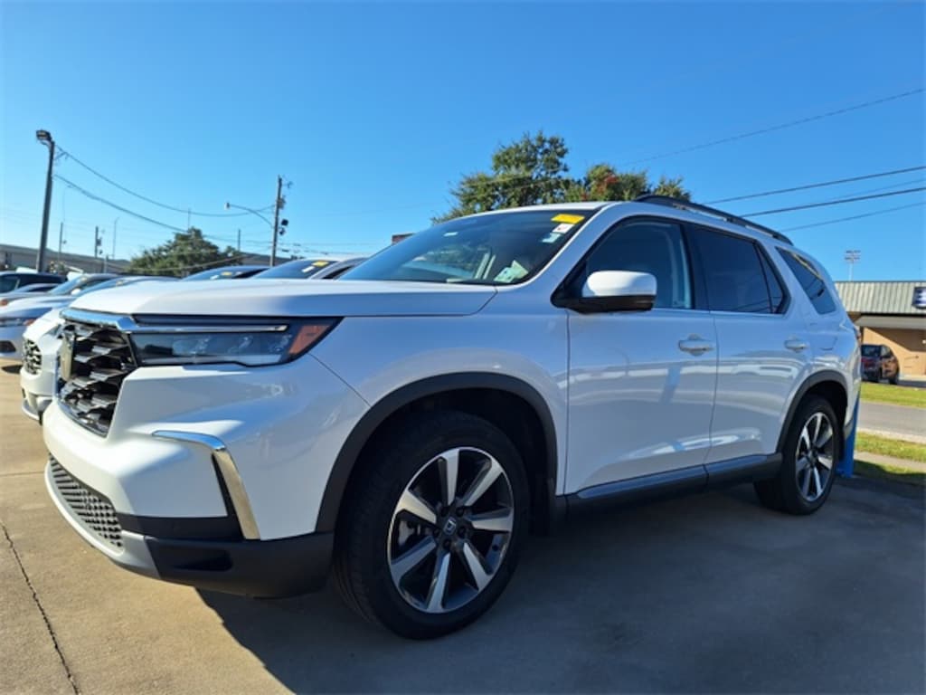 Certified 2024 Honda Pilot Touring SUV