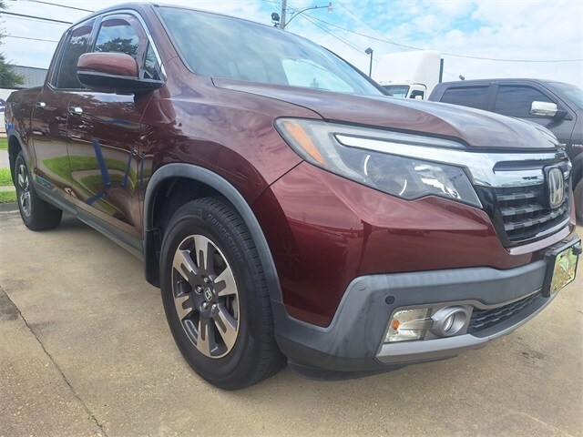 2019 Honda Ridgeline RTL-E photo 3