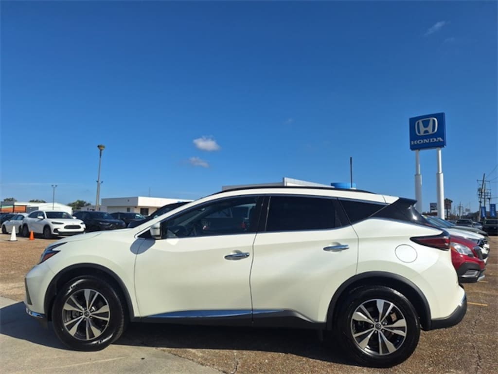 Used 2023 Nissan Murano SV SUV
