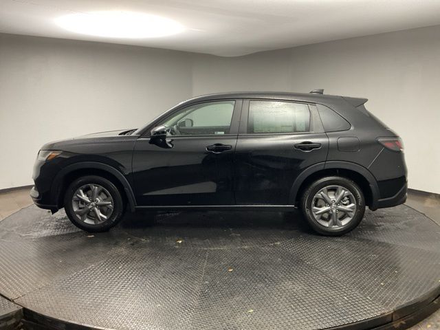 2026 Honda HR-V LX photo 2