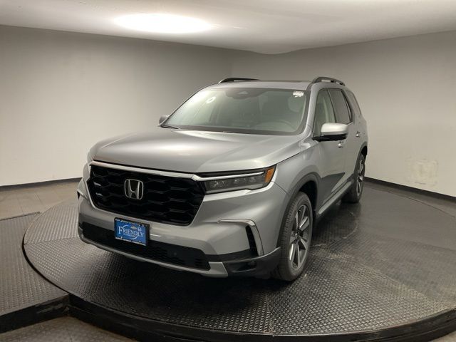 2025 Honda Pilot Elite photo 2