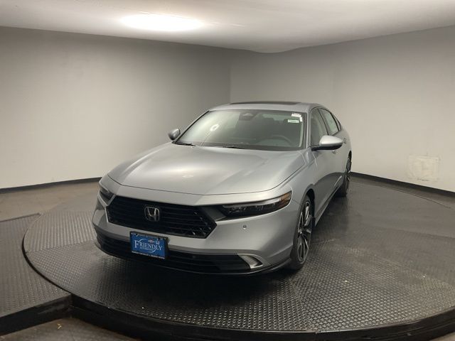 2025 Honda Accord Hybrid Touring photo 3