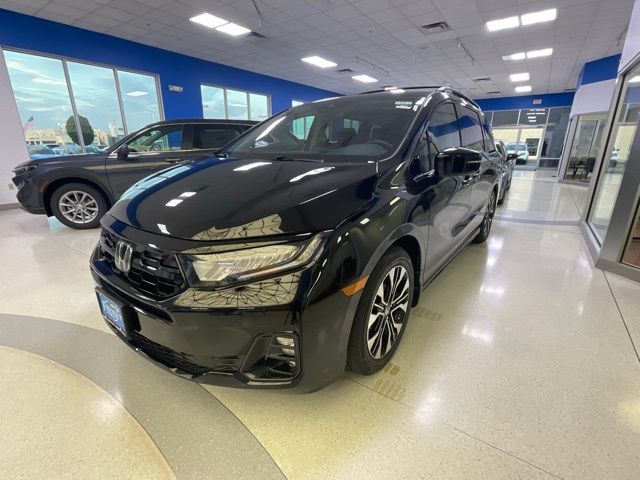 2026 Honda Odyssey Elite photo 3