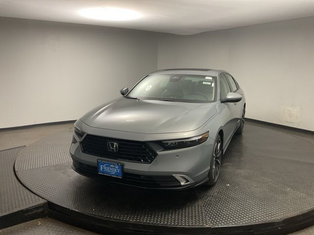 2025 Honda Accord Hybrid Touring photo 2