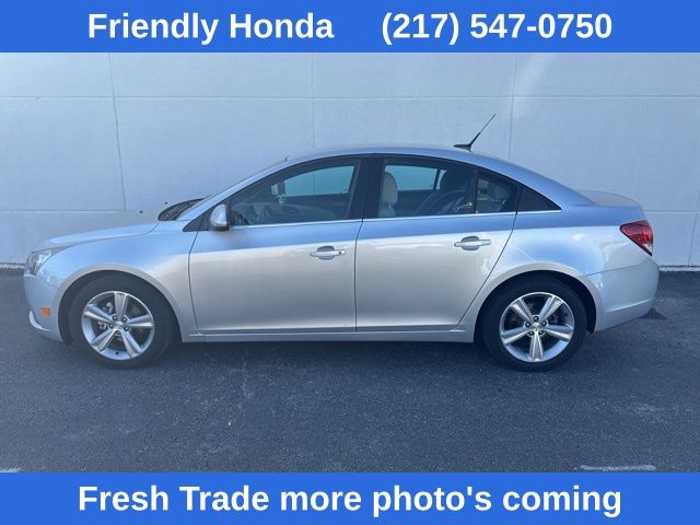 Used 2014 Chevrolet Cruze 2LT with VIN 1G1PE5SB2E7258572 for sale in Springfield, IL