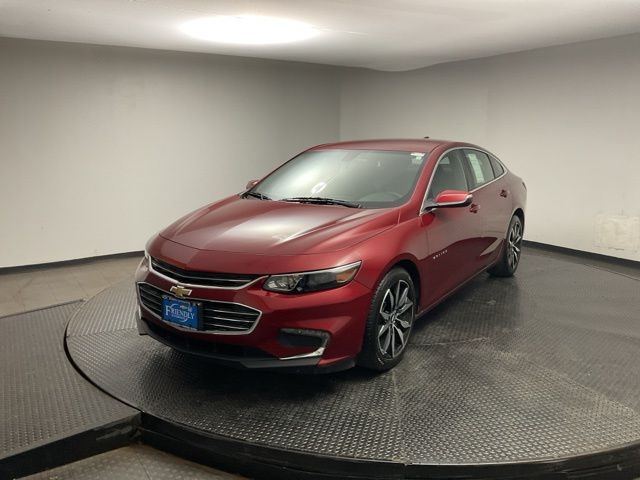 2017 Chevrolet Malibu 1LT photo 3