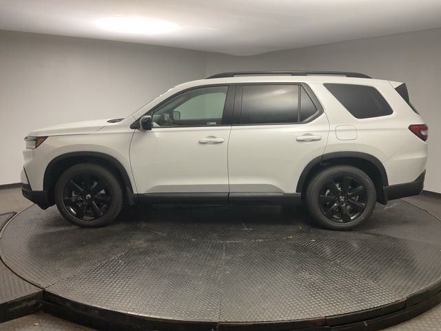 2025 Honda Pilot Black Edition photo 3