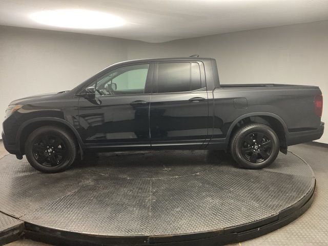 2017 Honda Ridgeline Black Edition photo 3