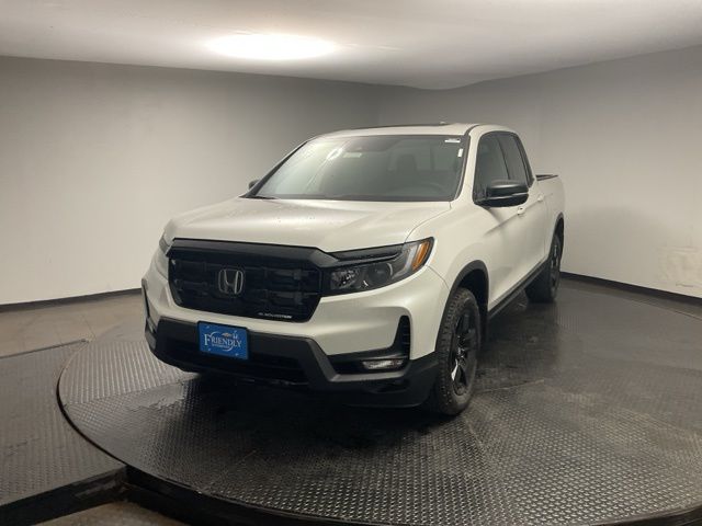 2026 Honda Ridgeline Black Edition photo 3