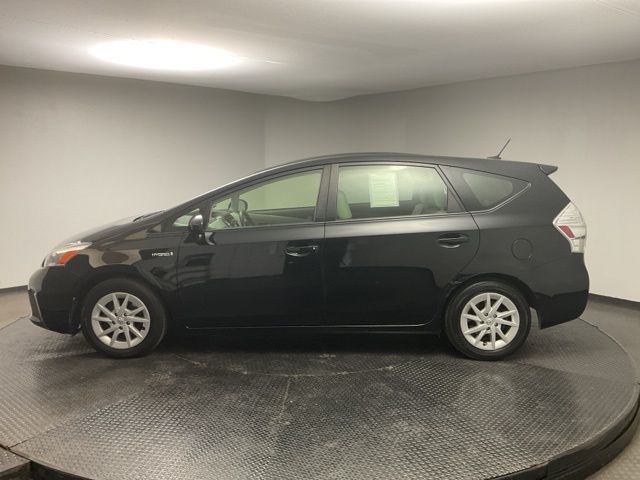 2014 Toyota Prius V Three photo 4
