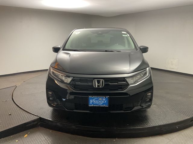 2026 Honda Odyssey Touring photo 2