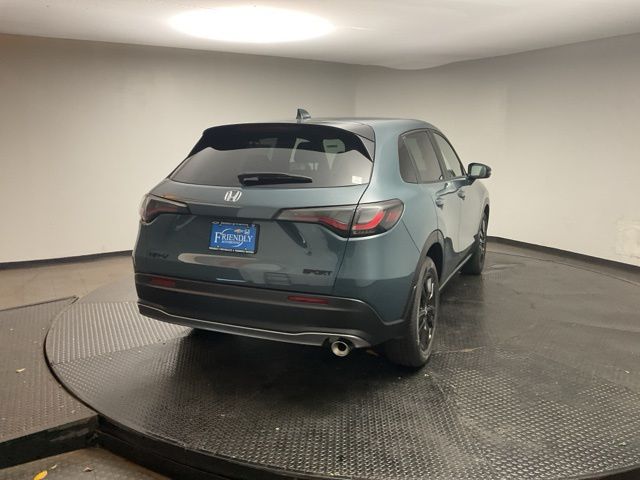 2026 Honda HR-V Sport photo 3