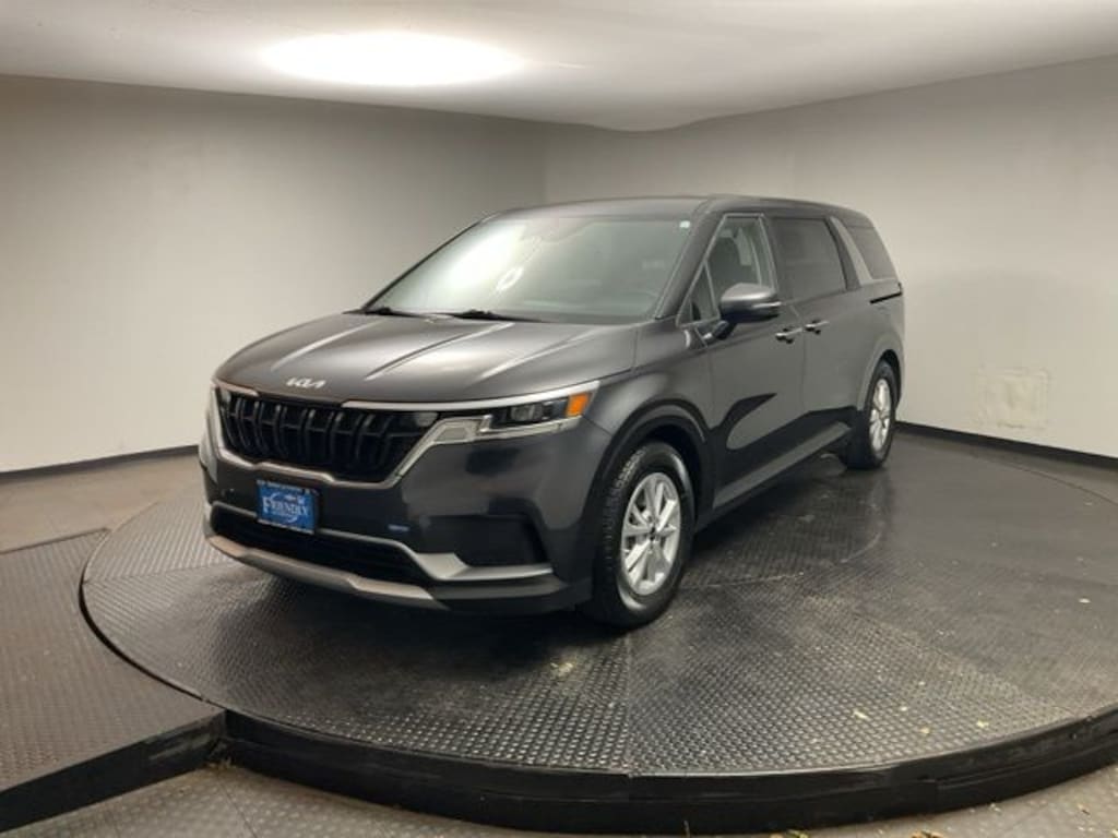 Used 2023 Kia Carnival LX MPV