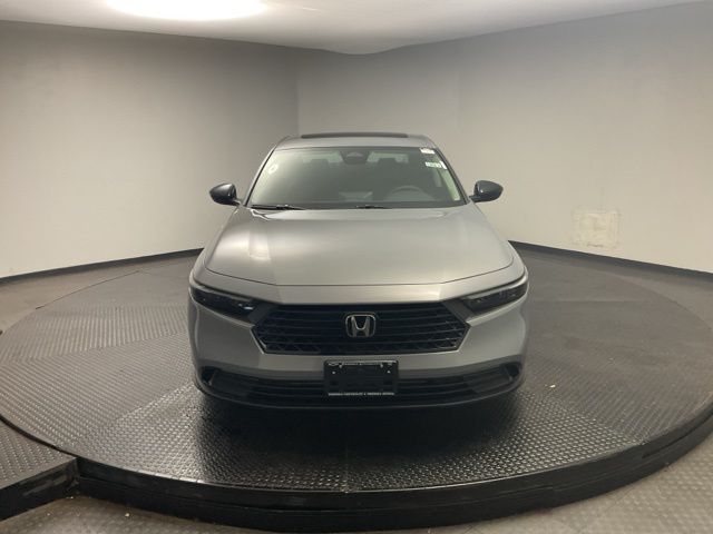 2025 Honda Accord SE photo 2