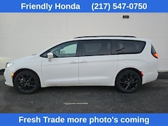 Used 2022 Chrysler Pacifica Touring L Van Passenger Van 22160A for Sale in Springfield, IL, at Honda of Illinois