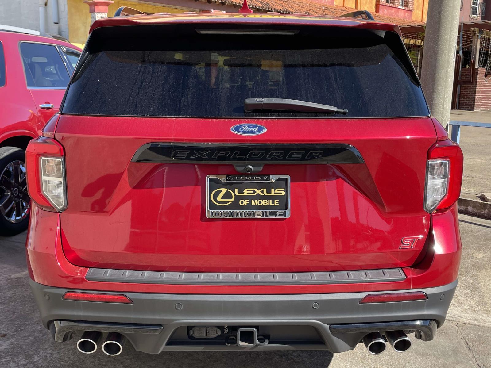 2020 Ford Explorer ST photo 4