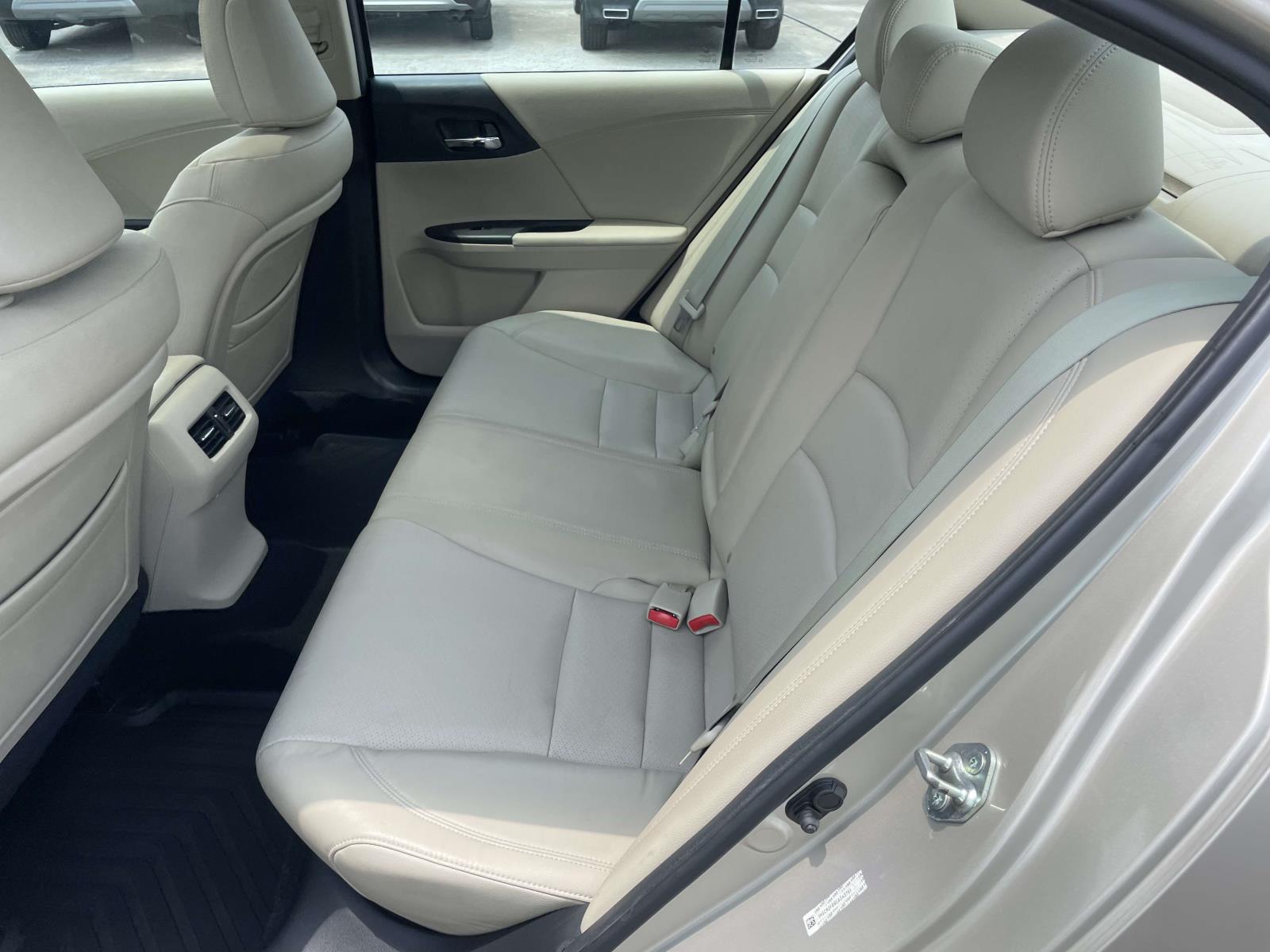 2013 Honda Accord EX-L - Photo 8