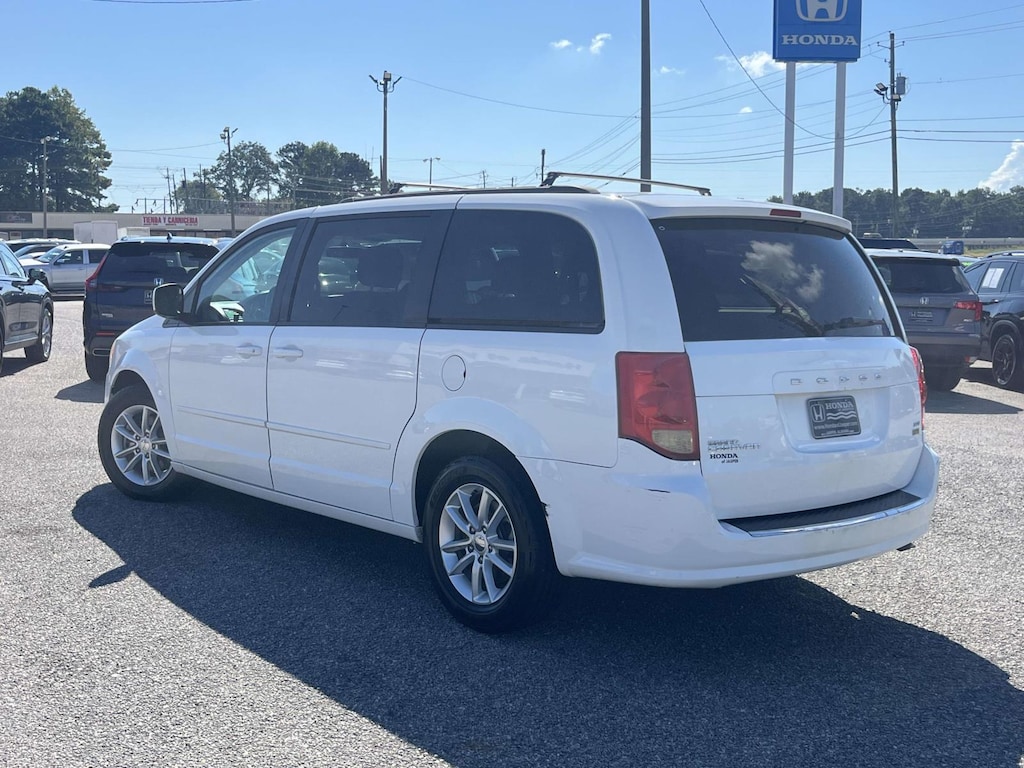 Used 2014 Dodge Grand Caravan Wgn SXT Mini-van, Passenger