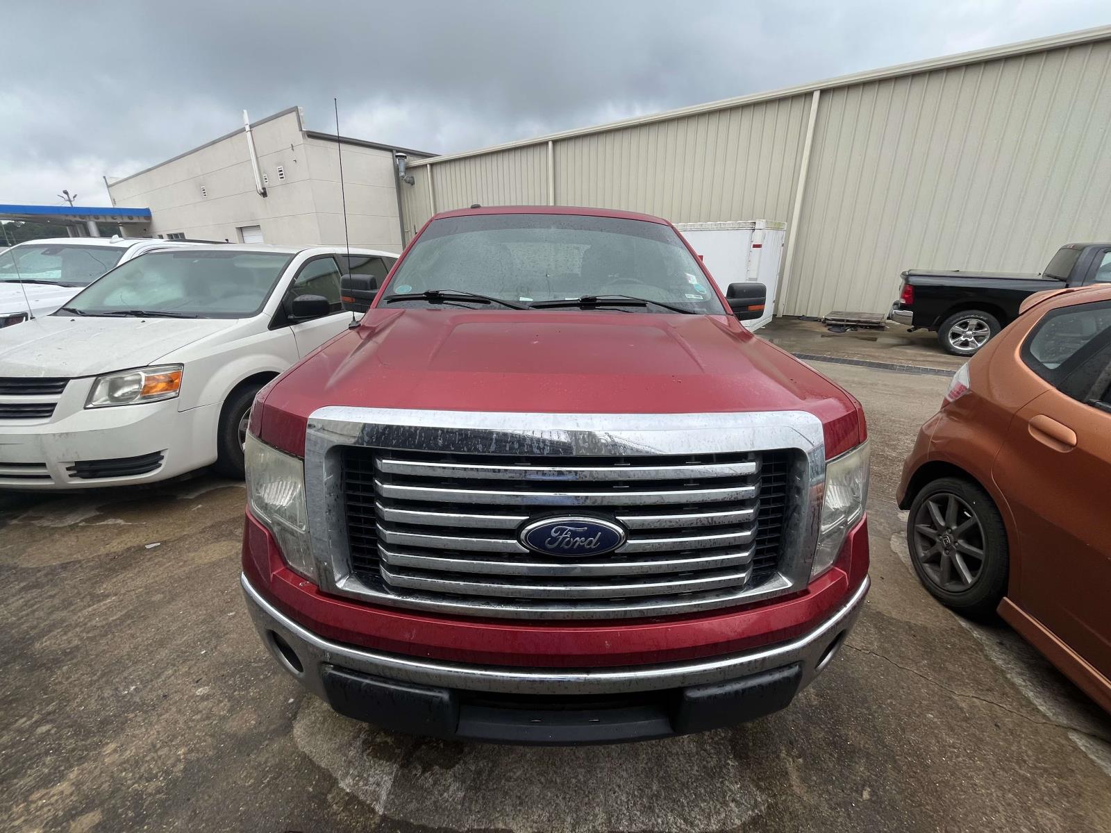 2010 Ford F-150 XLT SuperCrew 145-in's photo