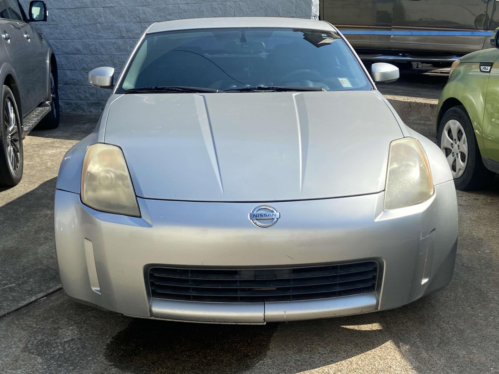2004 Nissan 350Z Enthusiast photo 2