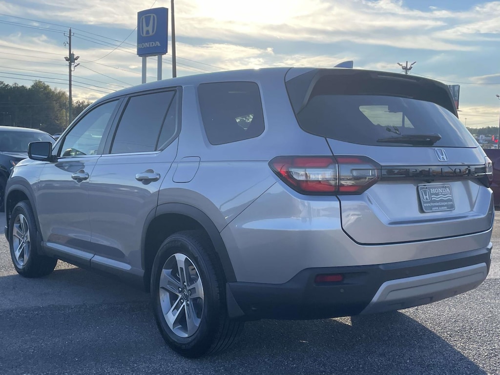 New 2025 Honda Pilot EX-L 2WD SUV