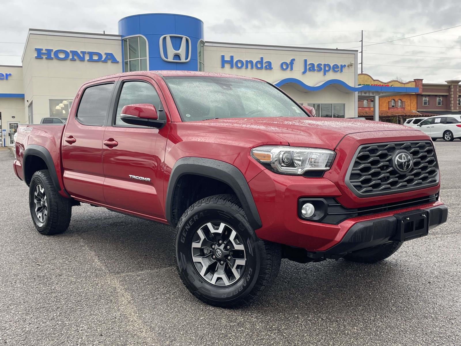 2021 Toyota Tacoma SR's photo
