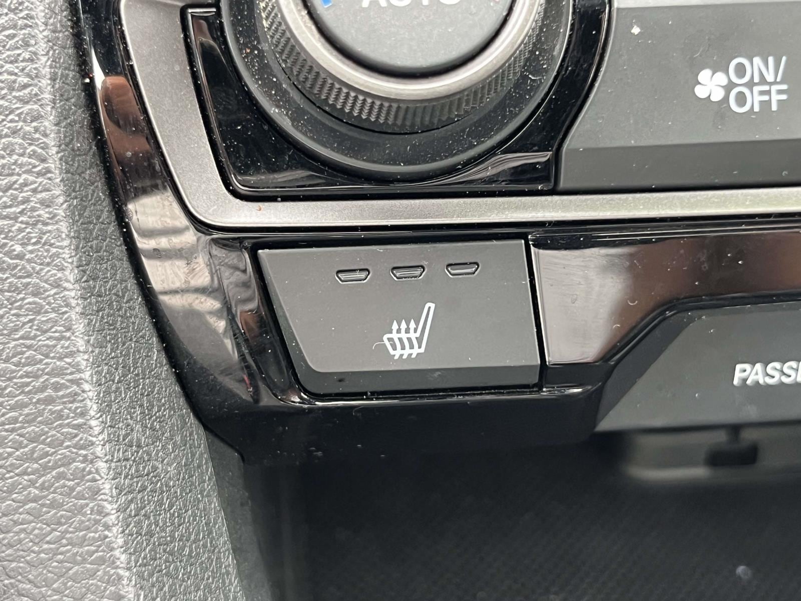 2021 Honda Civic Hatchback EX - Photo 14