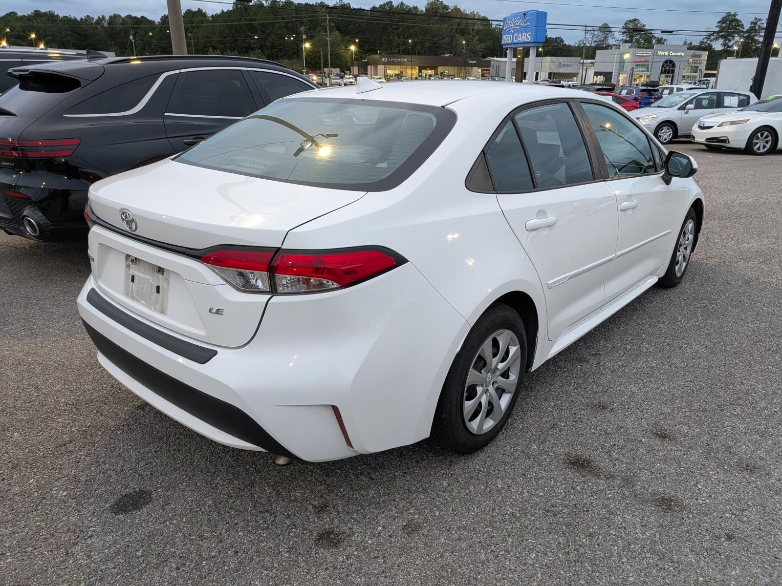 Used 2022 Toyota Corolla LE CVT Car