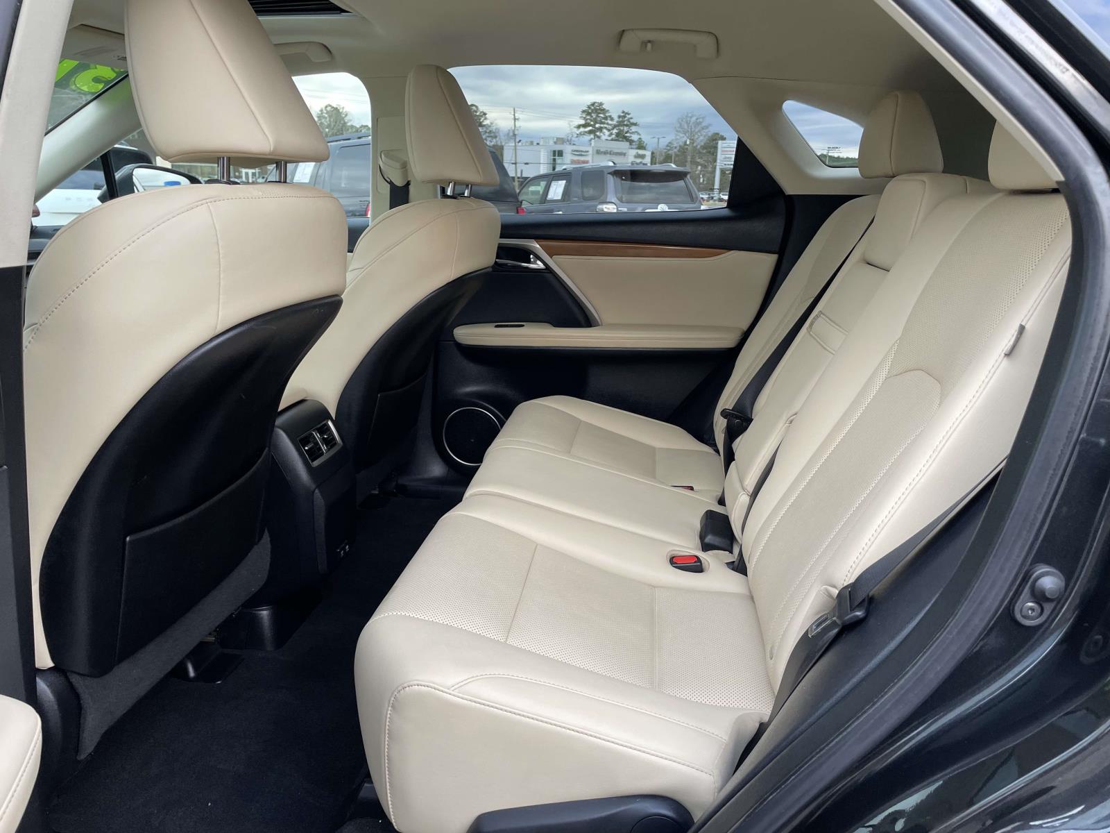 2022 Lexus RX 350 - Photo 9