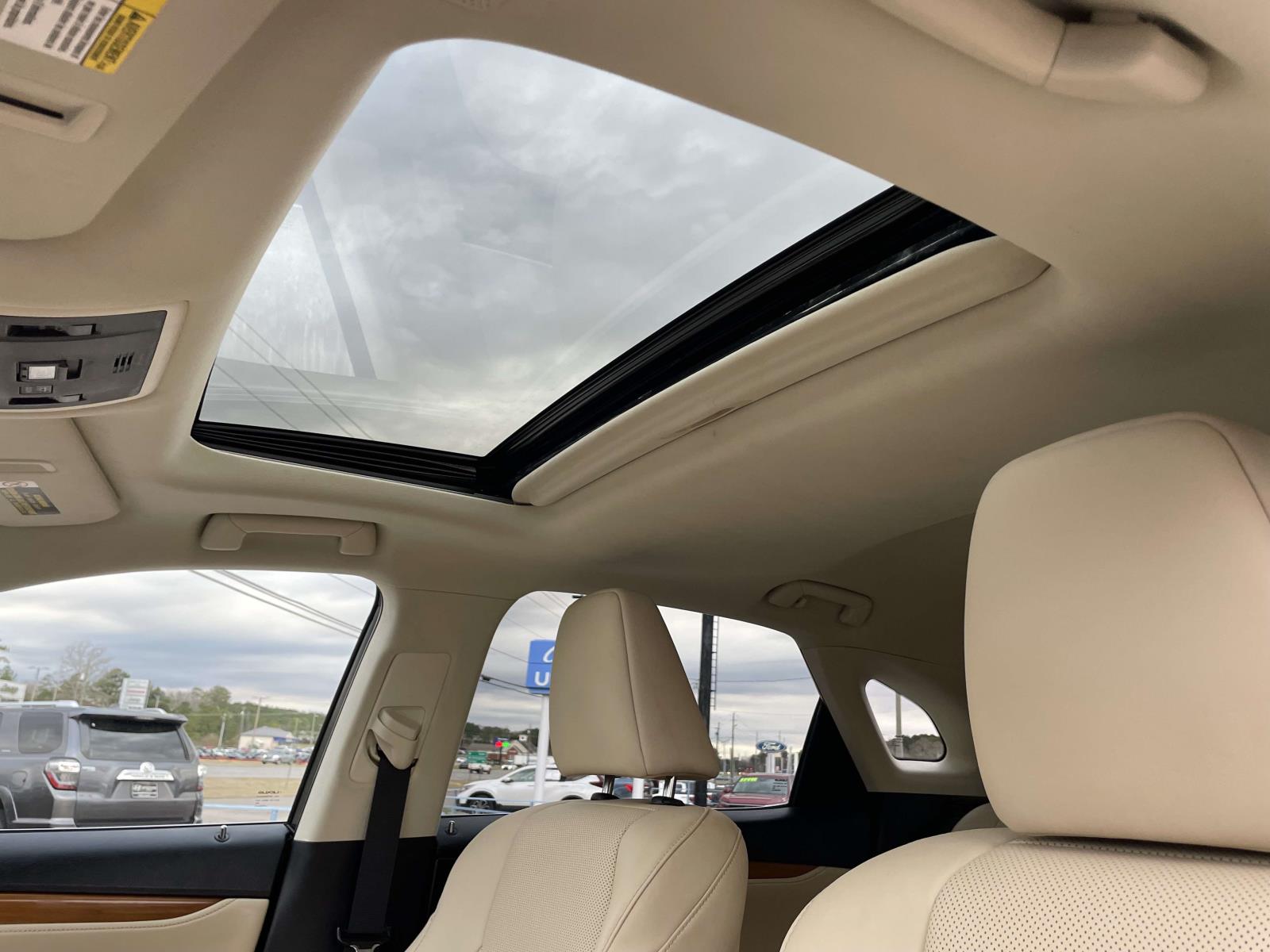 2022 Lexus RX 350 - Photo 14