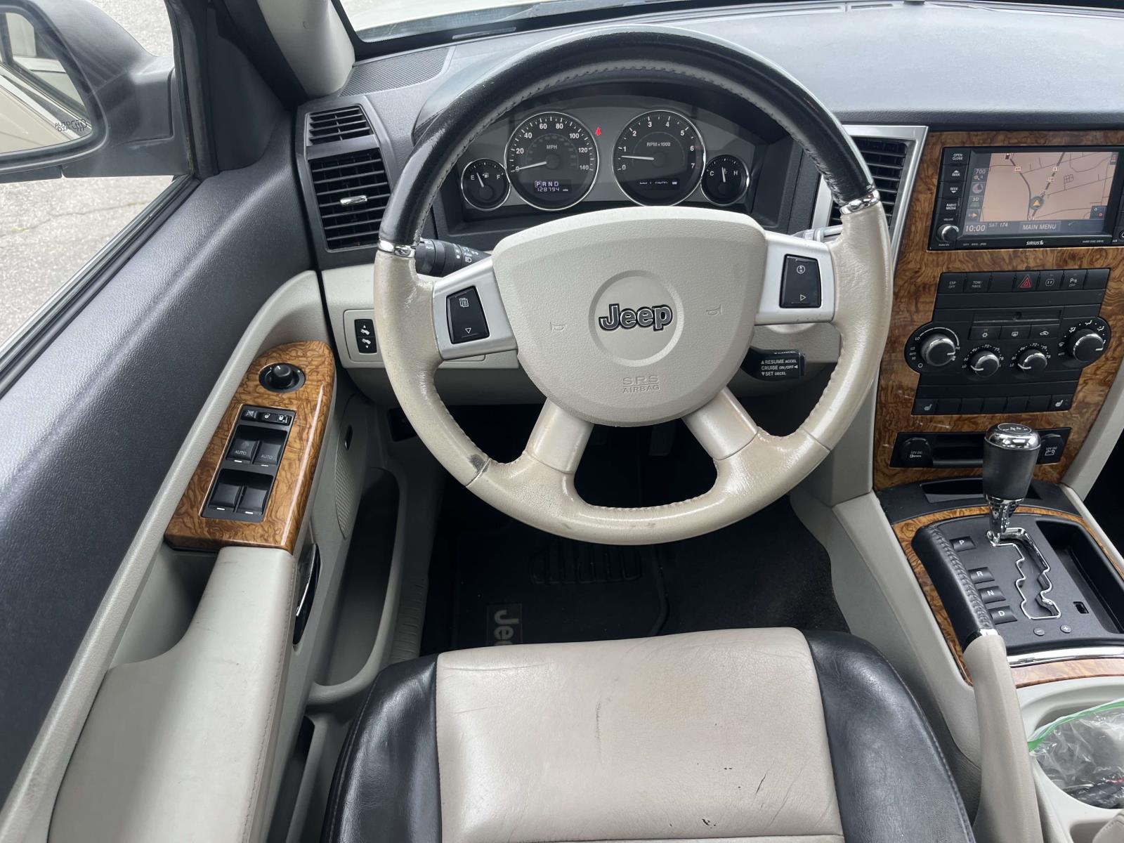 2010 Jeep Grand Cherokee Limited - Photo 12