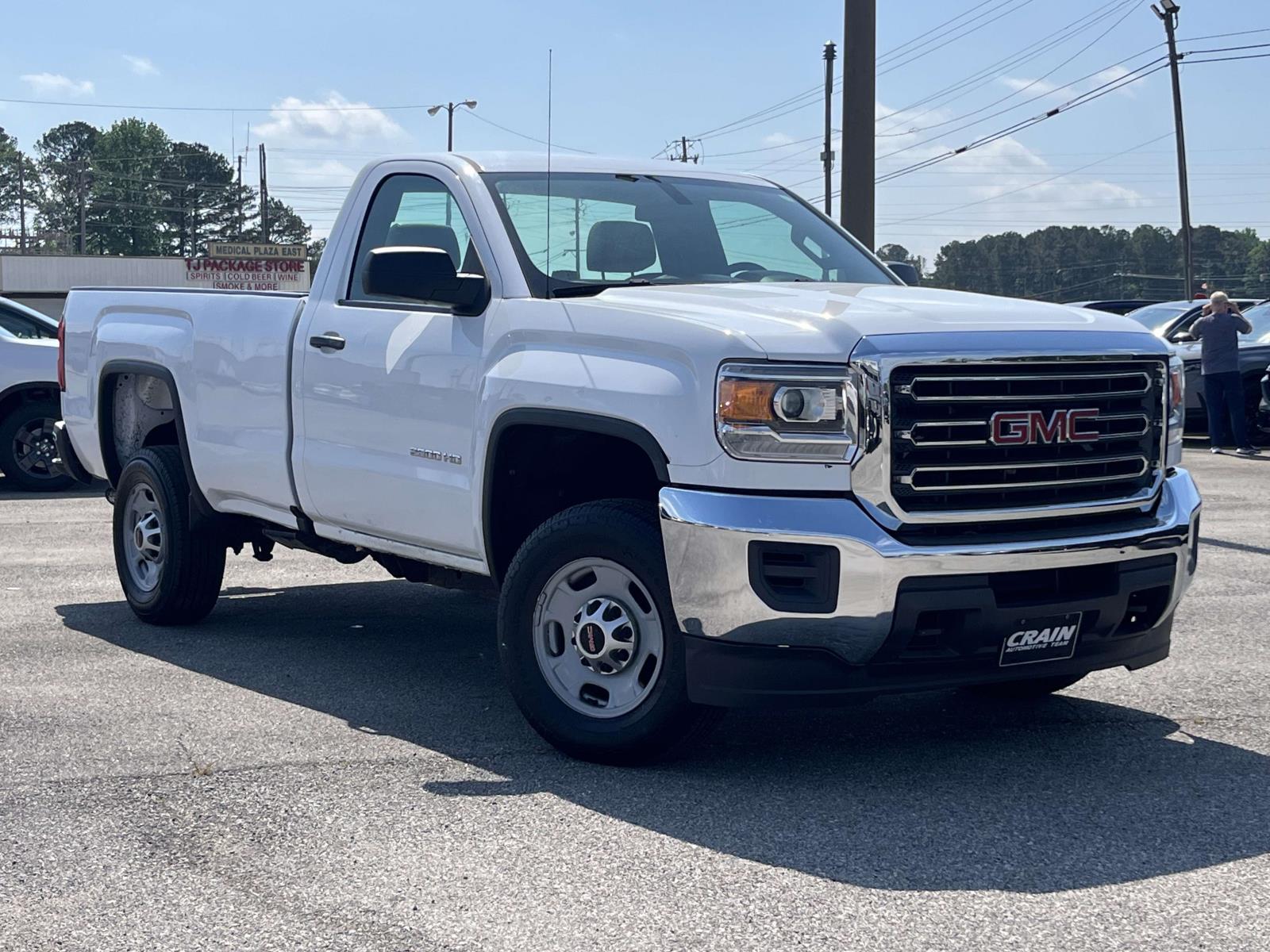 2018 GMC Sierra 2WD Regular Cab Long Box's photo