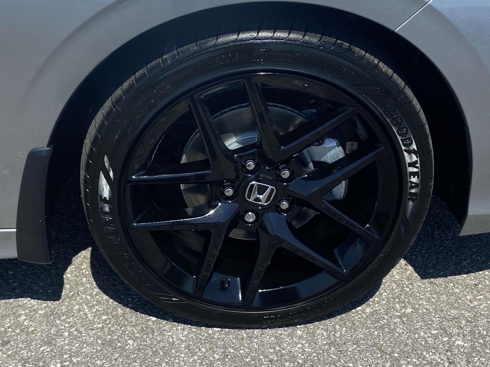 2026 Honda Civic Sport - Photo 8
