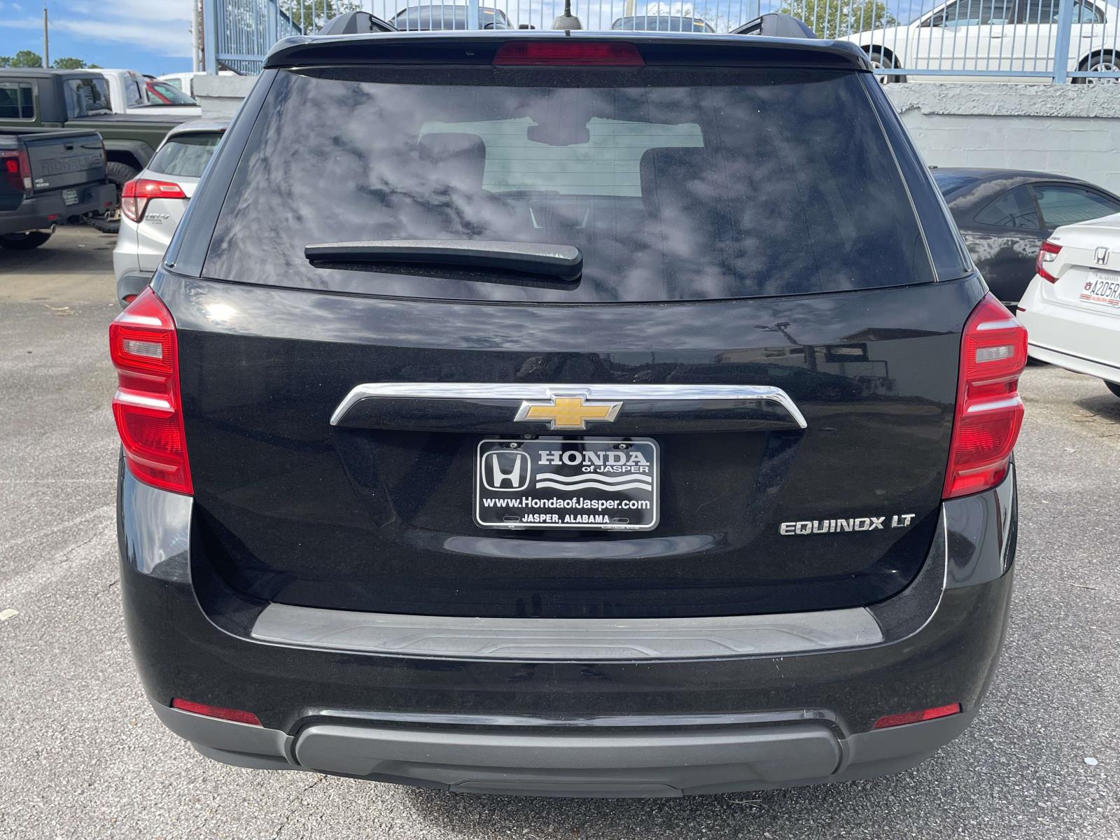2016 Chevrolet Equinox LT photo 3