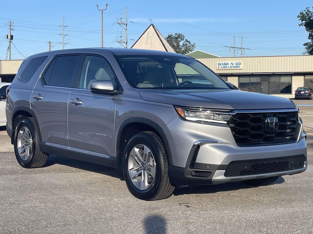 New 2025 Honda Pilot EX-L 2WD SUV