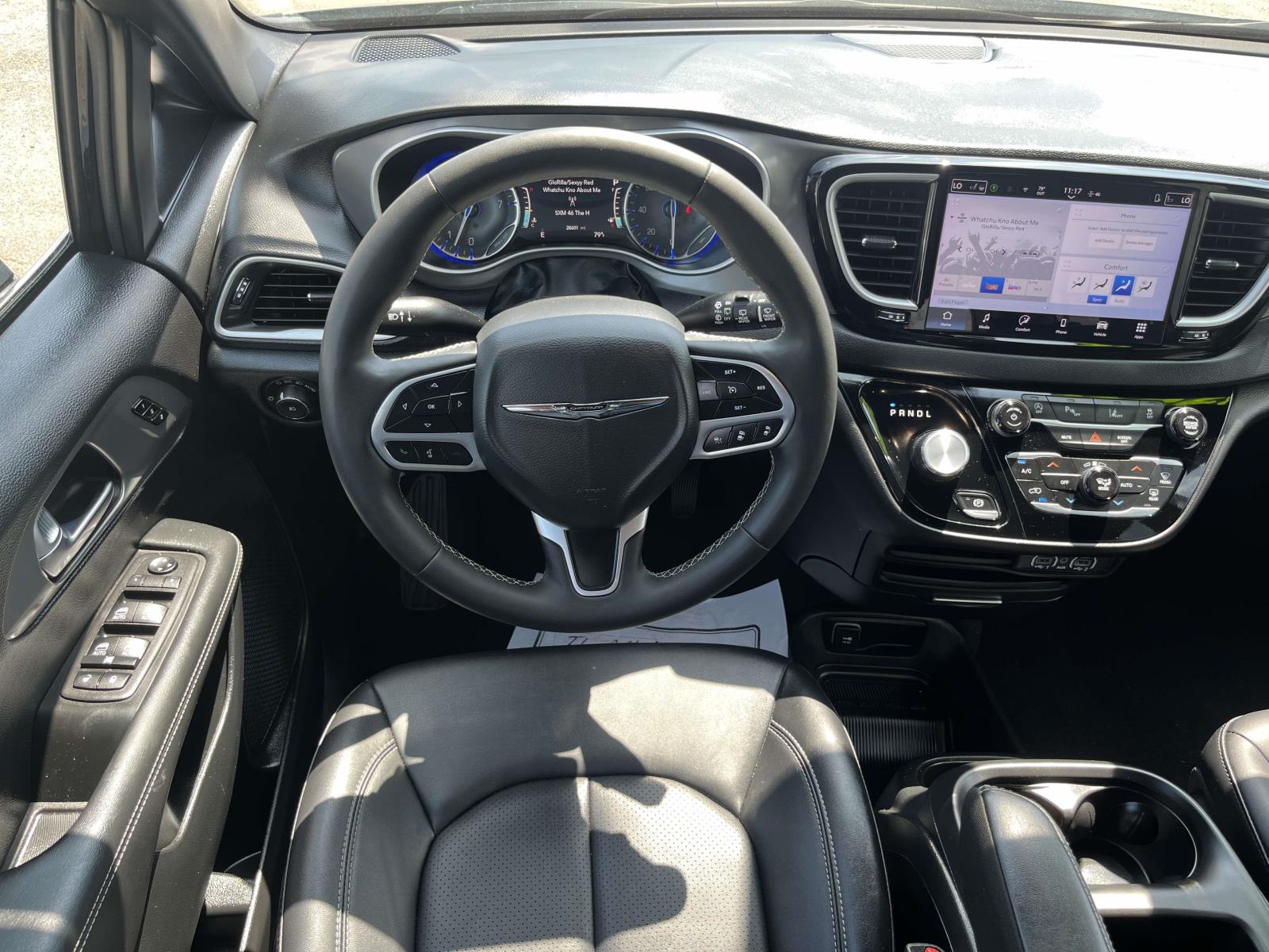 2025 Chrysler Pacifica Select - Photo 10
