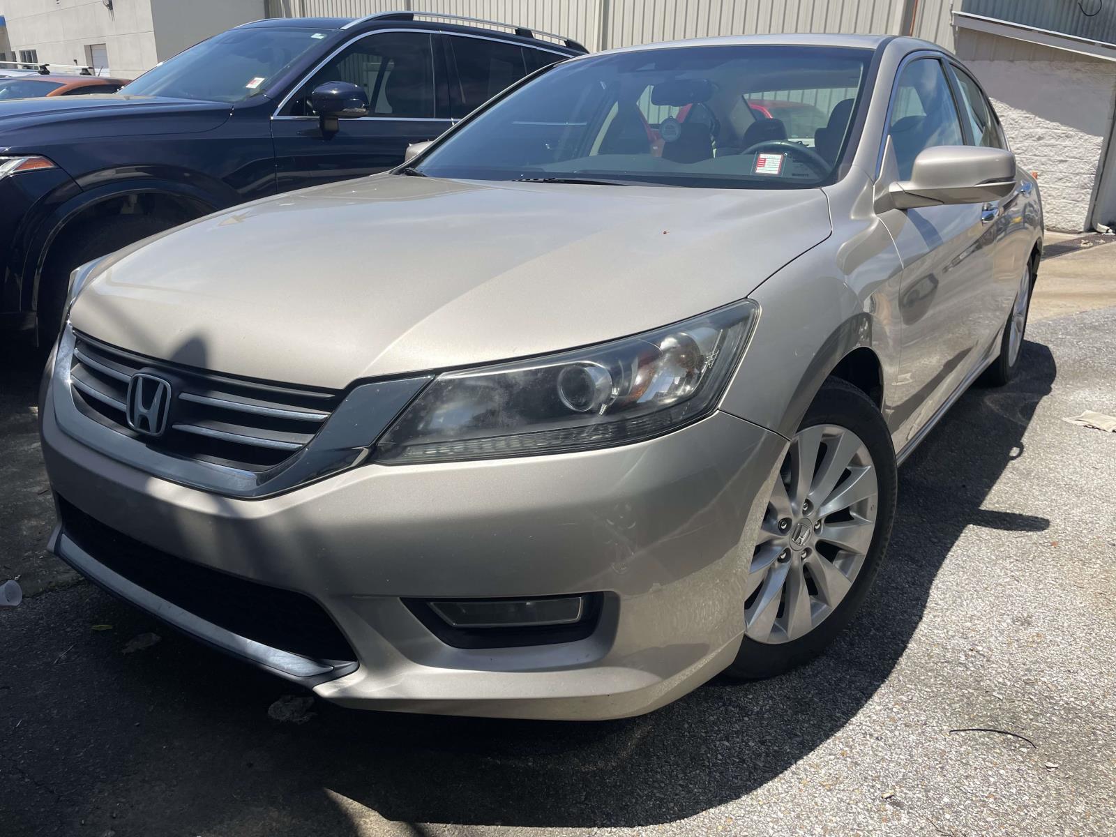 2013 Honda Accord EX-L Auto's photo
