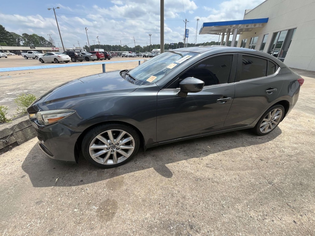 Used 2018 Mazda Mazda3 4-Door TOURING AUTO COMPACT