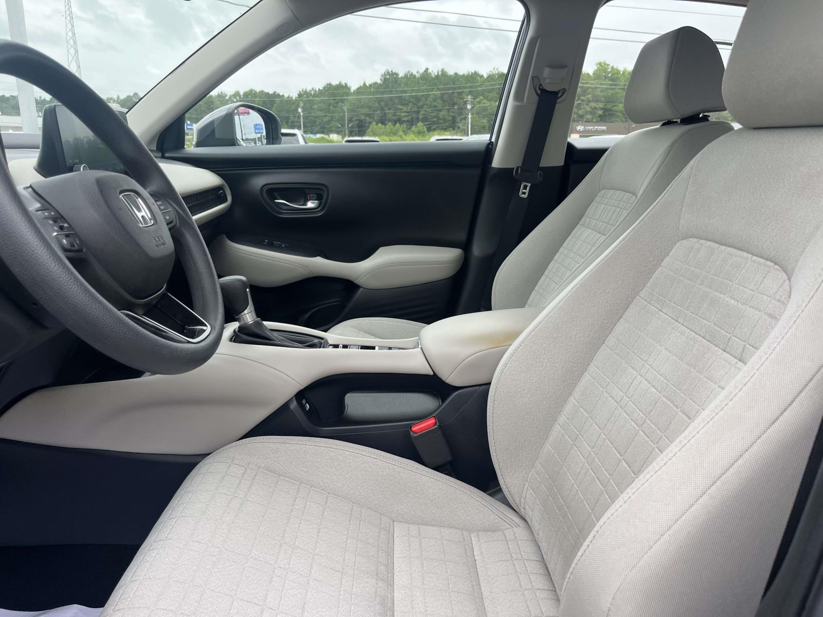 2023 Honda HR-V LX - Photo 16