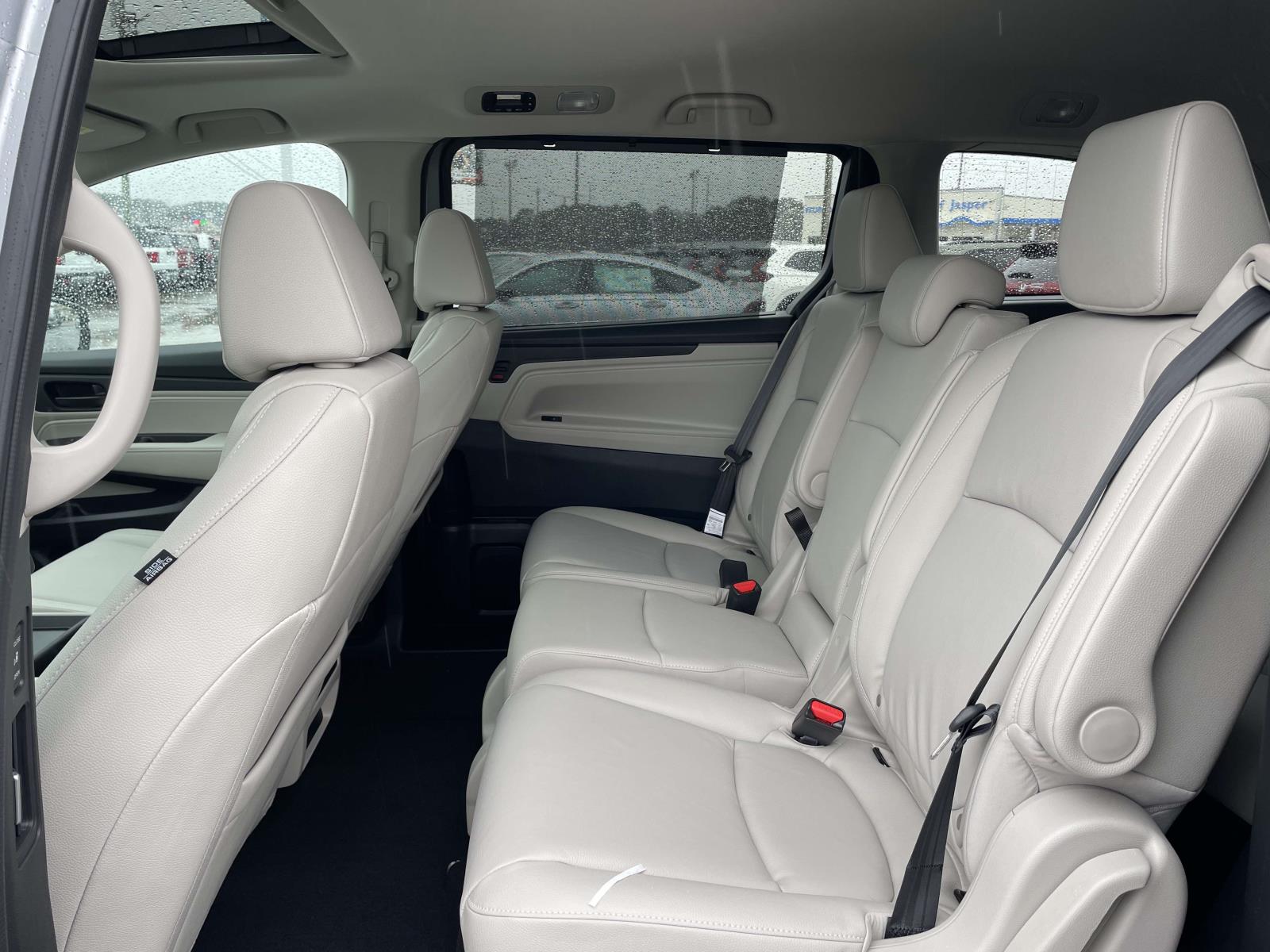 2026 Honda Odyssey EX-L - Photo 6