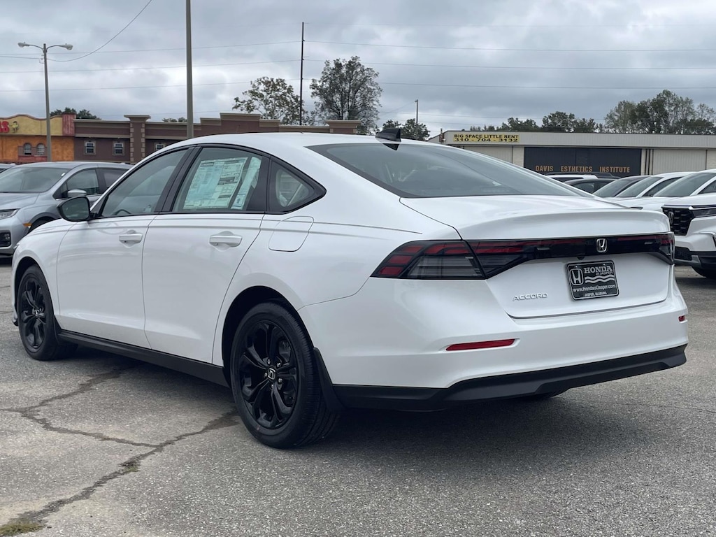 New 2025 Honda Accord SE CVT Sedan